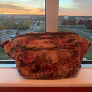 Hip pack in floral leather *Brand New